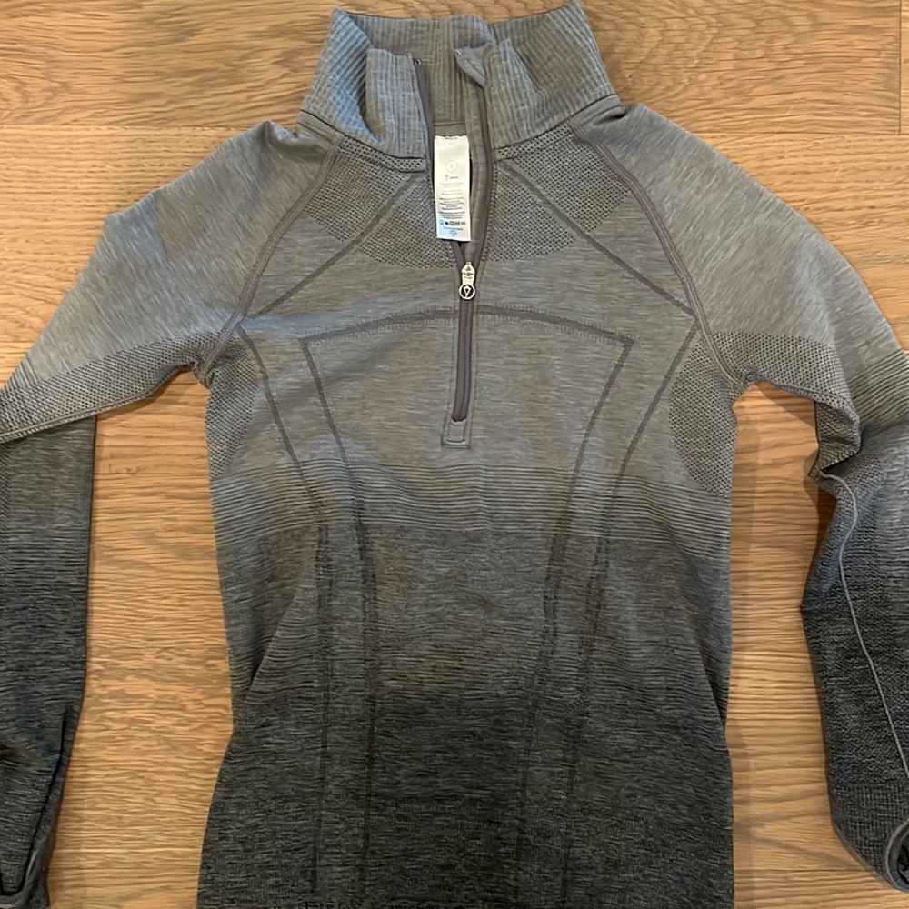 Ivivva tech pullover size 8